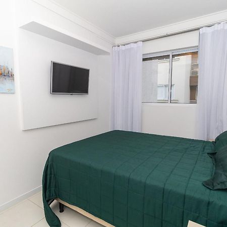 Cardeal 206B - Aconchegante Apartamento Na Praia De Bombas - 2 Dormitorios 5 Pessoas - Bombinhas Buitenkant foto