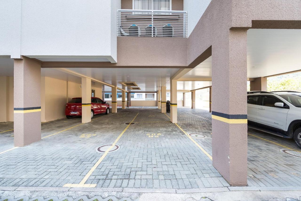 Cardeal 206B - Aconchegante Apartamento Na Praia De Bombas - 2 Dormitorios 5 Pessoas - Bombinhas Buitenkant foto